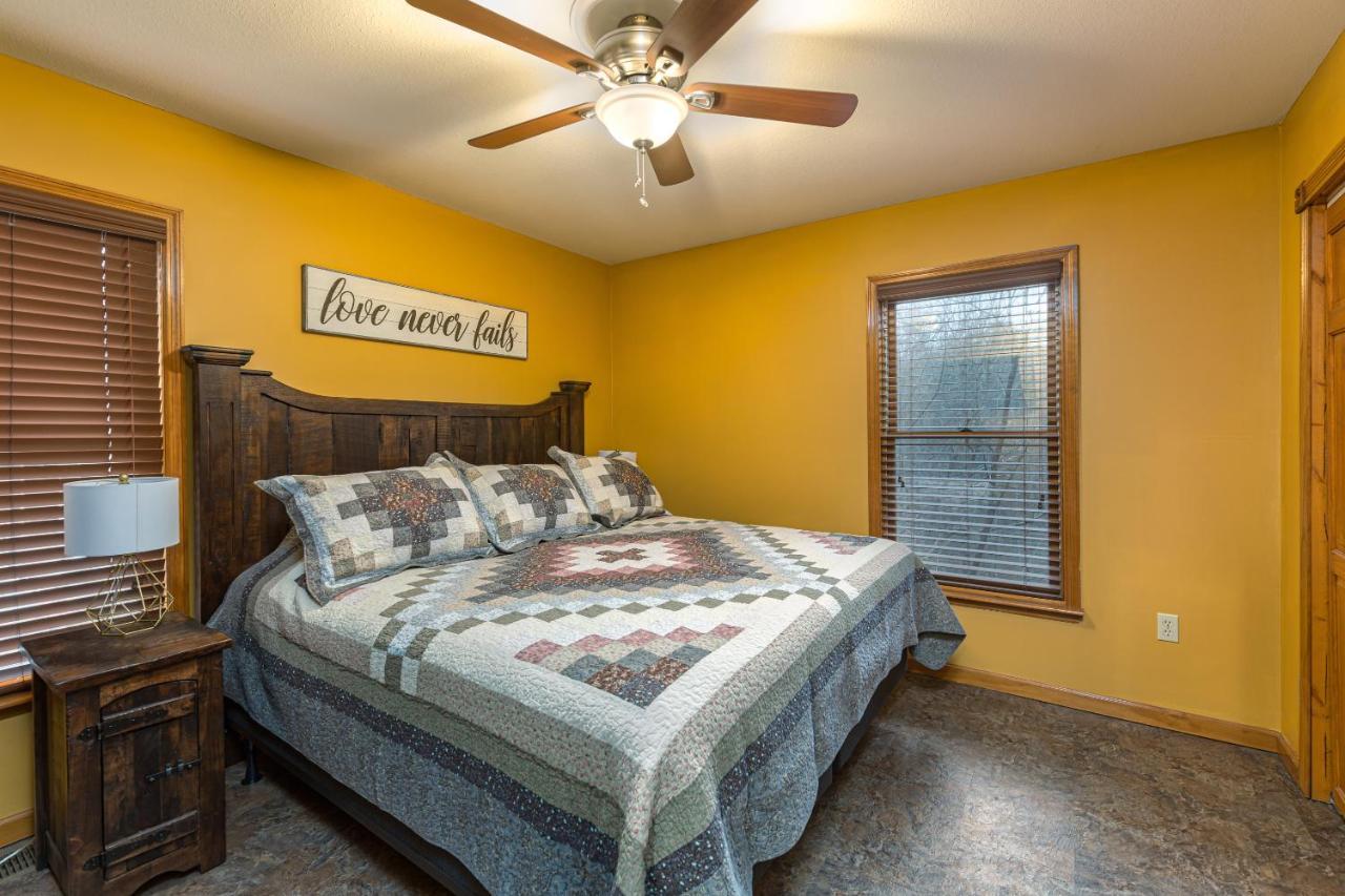 North Ridge Place Brand New Log Cabin With Hot Tub Great Location Sevierville Exterior photo